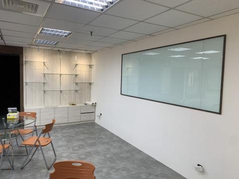 士鑫玻璃有限公司 - 會議廳烤漆白板