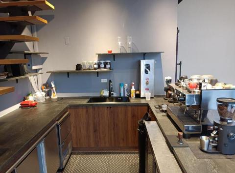 鋭勁科技工程公司 - 