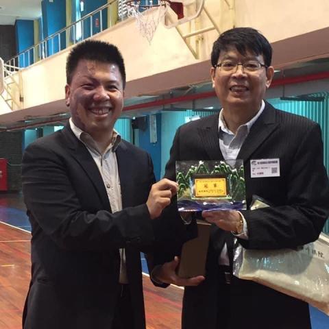 提供裁判服務的專家Michael Rich