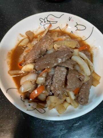 小圓 陳 - 洋蔥炒牛肉