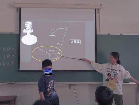 周宛霓 - 於教育營隊服務