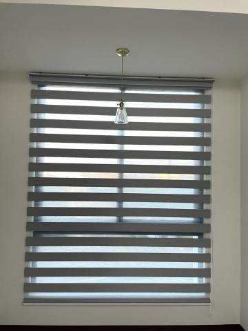 林瑜玲 - 安裝調光簾以及小吊燈