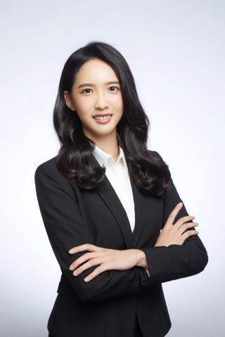 周盈孜律師 - 周盈孜律師有豐富的訴訟經驗，提供客戶最佳的法律意見及服務。