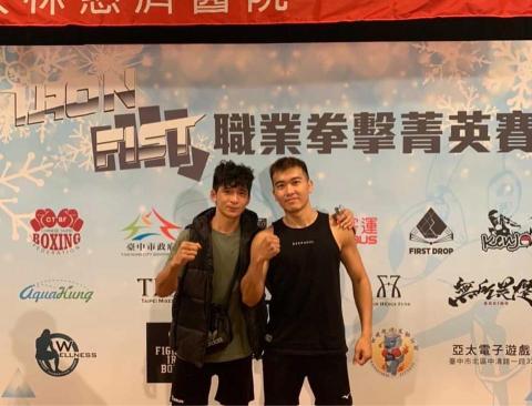 提姆教練 -  與戰友合照