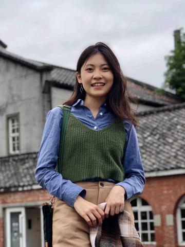 提供72服務的專家李老師