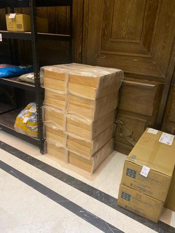 程森澤 - 價值不斐的葡萄酒、搬的小心翼翼。