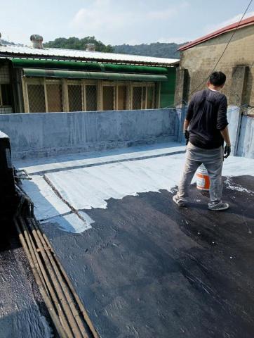 策略防水工程事業群 - 新店安和路，pu面漆