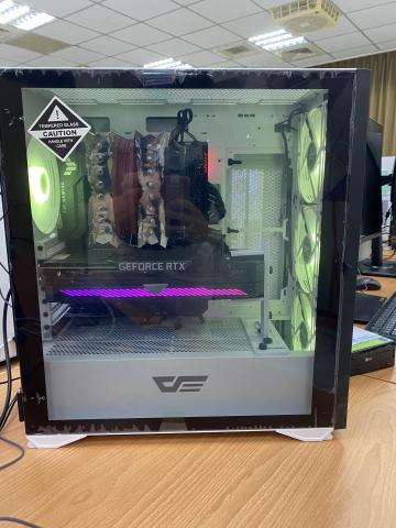 簡子堯 - 高階電競主機評估及組裝