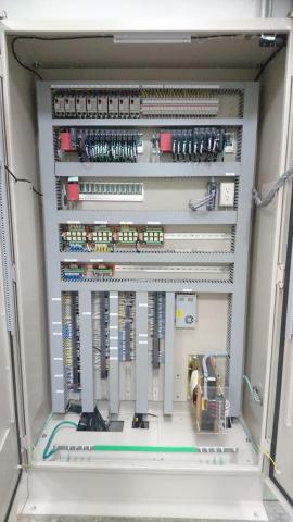 格裕工業有限公司 - PLC控制盤2