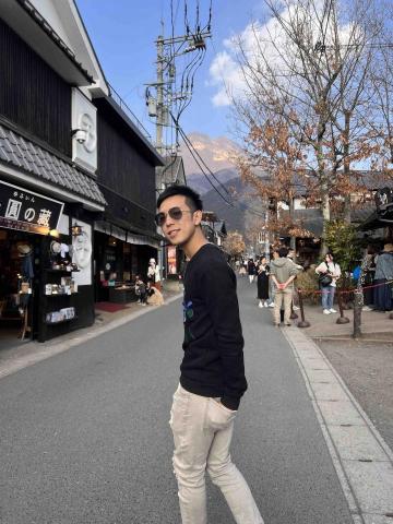 提供燈具批發台南服務的專家許祐胤