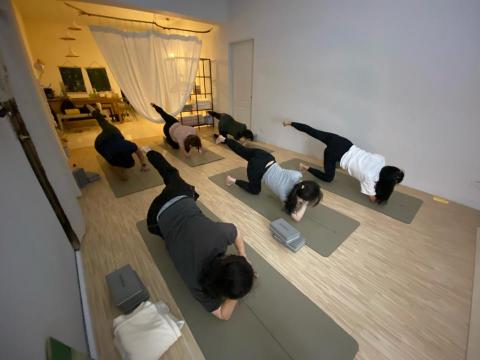 出外&middot;瑜珈 ｜ 私人瑜珈工作室 - 