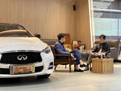 美好關係🎈 承穎 - YouTube 拍攝影片提供消費者更多車輛訊息