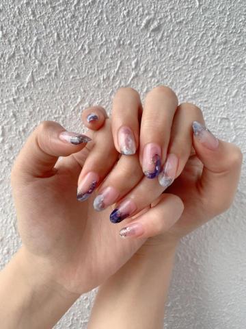 leila by the river / the bunny - 裸 暈染