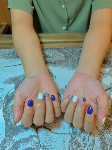 leila by the river / the bunny - 裸 暈染