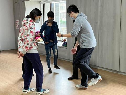 江衍德 - 踢踏舞入門教學