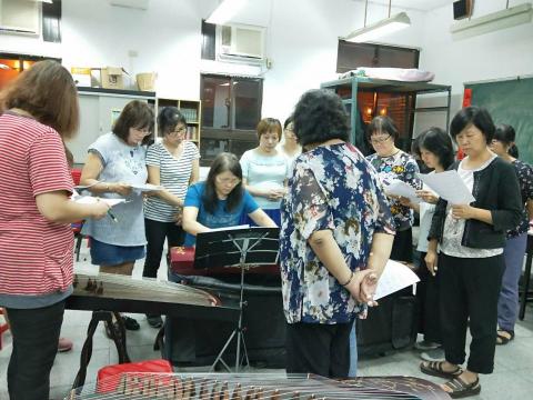 張稚英 - 新莊社大 箏之韻  上課一撇