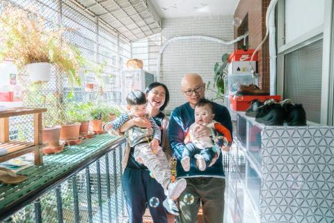 王靜媛 - 自宅寫真 .ᐟ

＿＿＿＿
【作品集】 ⤼ https://www.behance.net/pintus11224996
【Instagram】 ⤼  https://www.instagram.com/pintusx_x/