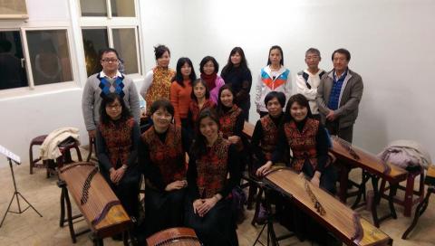 張稚英 - 北投社大古箏班