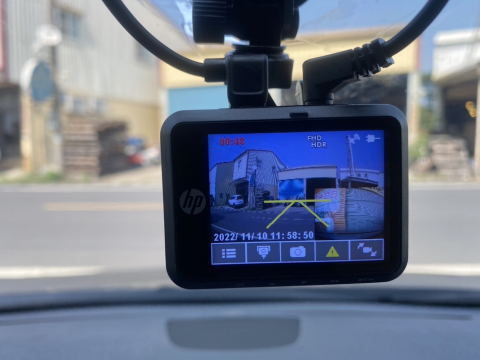 宜路通有限公司 - hp惠普F660G（後鏡頭室內免鑽孔）
前後雙錄+GPS測速提醒
車道偏移/前車車距提醒/疲勞偵測提醒/起步提醒/頭燈提醒