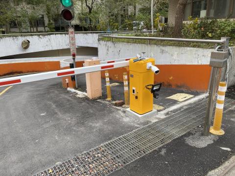 東陽數位科技有限公司/楊道永 - 車牌辨識系統