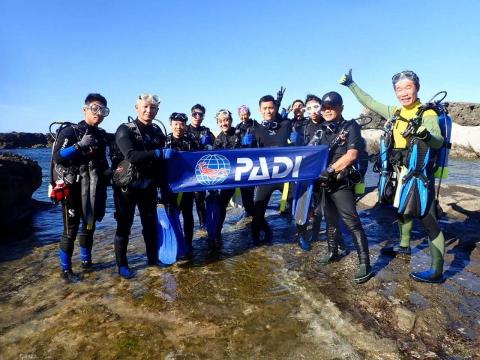 戴明芸 - 潛水教學