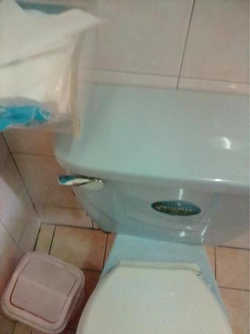 綋聖 - 更換新的馬桶?