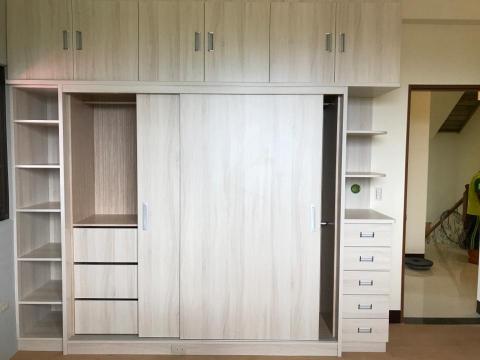 坤明發興業有限公司 - 衣櫃