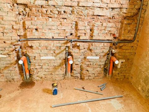 阿嚕米水電 - 辦公室廁所配管工程