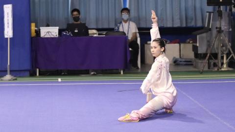 翁妍菲 - 競技太極劍