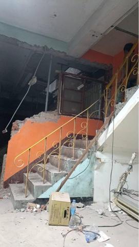 綋聖 - 樓梯和牆面打除工程