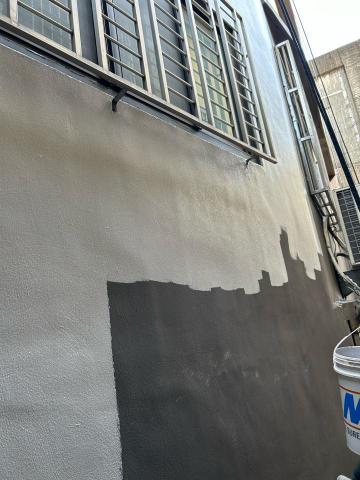 一川高空防水工程行 - 外牆拉皮 使用蜘蛛人