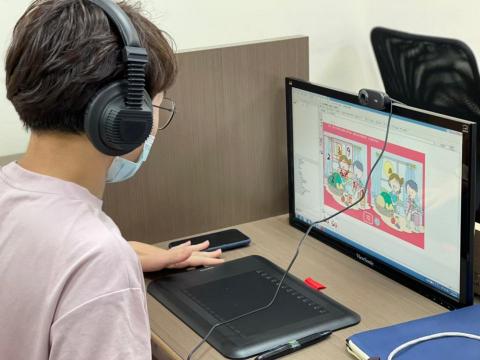 吳奕賢 - 參與校內活動&mdash;「數位學伴」
協助偏鄉孩童學習