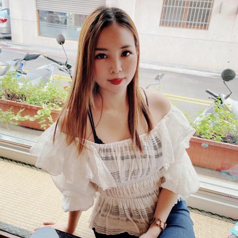 提供台中市西屯區伴讀服務的專家李安琪