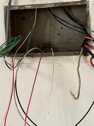 高雄水電維修站8-23 - 電線抽換