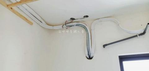羅甫松 - 冷氣銅管配合裝潢佈線