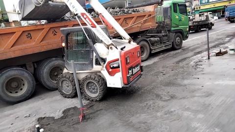 大立土木環保企業 - 山貓現場作業實況，建築拆除土屎清運