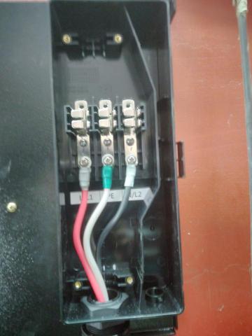 黃仲億 - 接線照