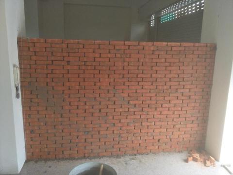建宏工程行 - 隔間牆砌磚