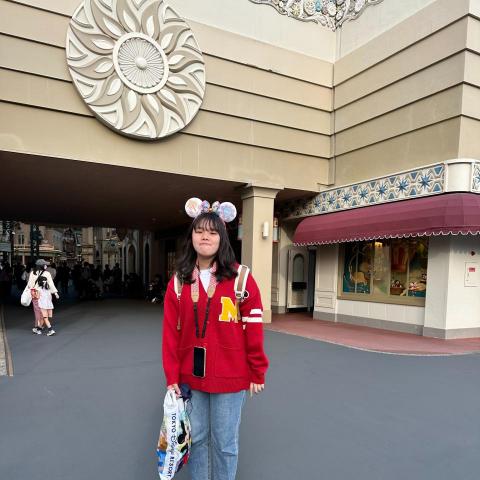 提供111數甲服務的專家歐若葳