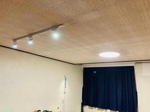 阿嚕米水電 - 吸頂燈 軌道燈 安裝