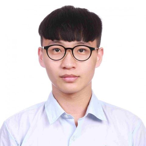 提供加權股價服務的專家李蔚翔