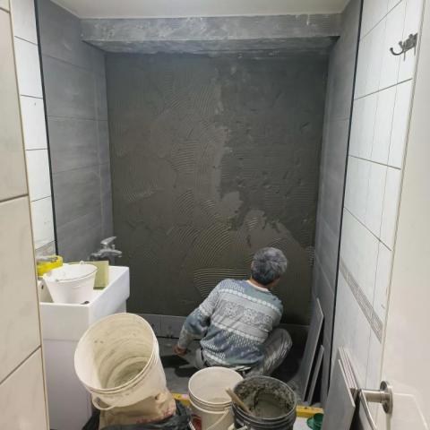 品瀚拆除工程 - 板橋乾澀分離貼磚