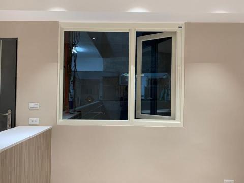 一間鋼鋁工程 -  一間鋼鋁工程 -