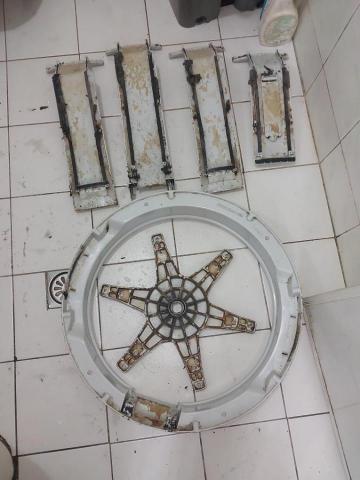 生活的旋綠洗冷氣專家 - 直立式洗衣機配件清洗前 生活的旋綠洗冷氣專家 - 直立式洗衣機配件清洗前