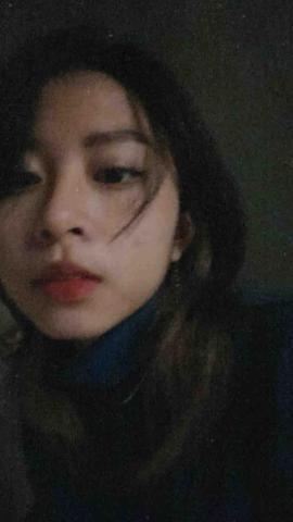 提供劇團服務的專家Zelyn