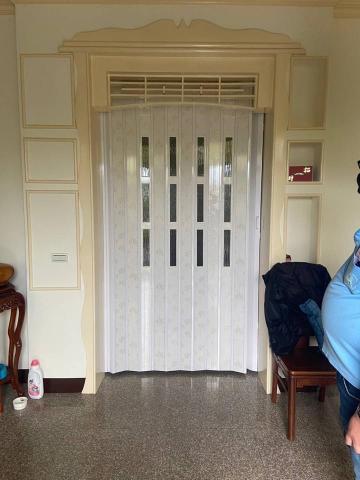 家家 - 塑膠拉門