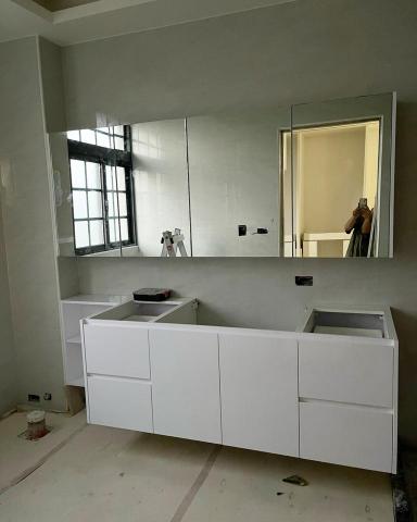 昕泰系統櫃工程/傢俱代裝 - 浴櫃 鏡櫃