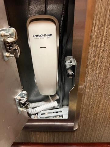 華夏通信工程 - 中國醫藥大學醫師公館透天電梯別墅按裝電話專線。