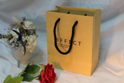 益盛多媒體印刷 - 手提袋印刷(尺寸不限、紙張不限、厚度不限、形狀不限、後加工不限) 皆可討論規劃