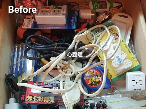 心.整理▪︎Fiona▪︎ - 凌亂的五金工具區。